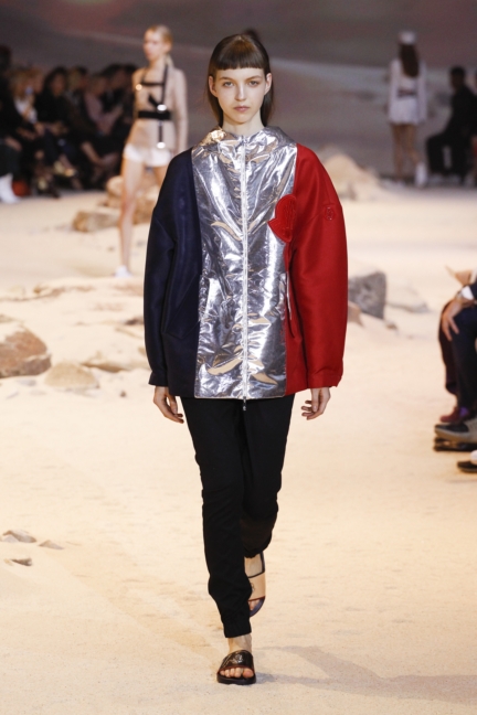 moncler-gamme-rouge-paris-ss-17-16