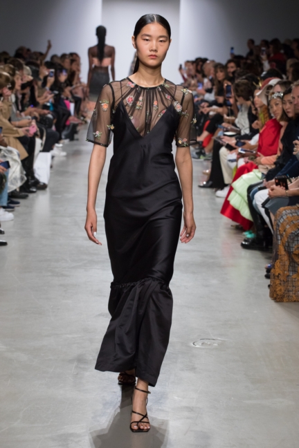 rahul-mishra-rtw-ss20-paris-7986