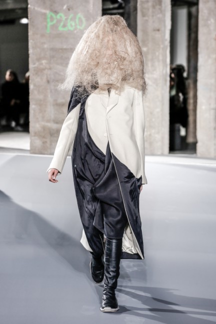 rick_owens_fallwinter2016_look_06