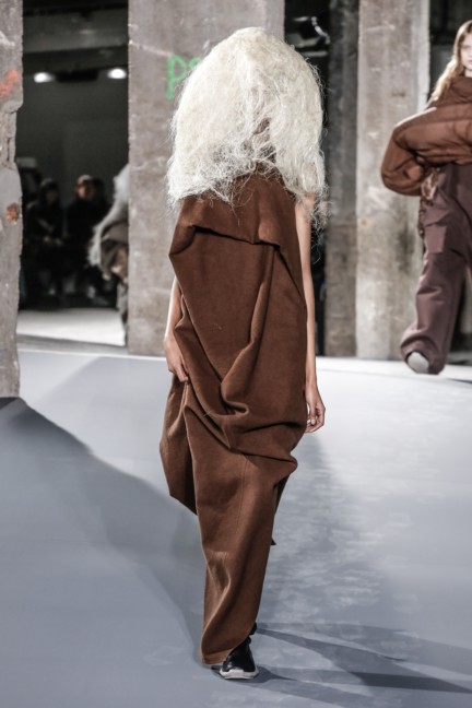 rick_owens_fallwinter2016_look_37