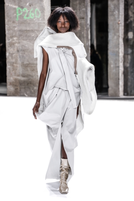 rick-owens-womens-ss17-37