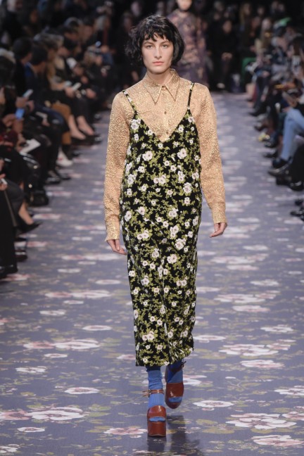 rochas_fall_winter_2016_look_10