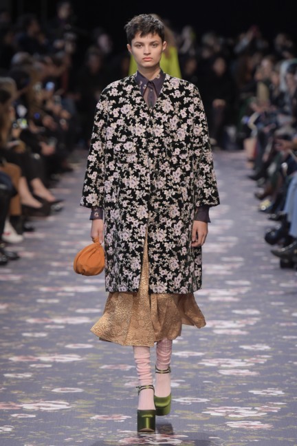 rochas_fallwinter2016_look_13