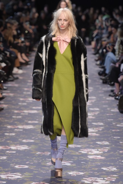 rochas_fallwinter2016_look_16