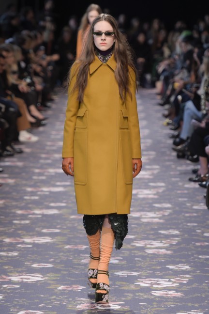 rochas_fallwinter2016_look_19