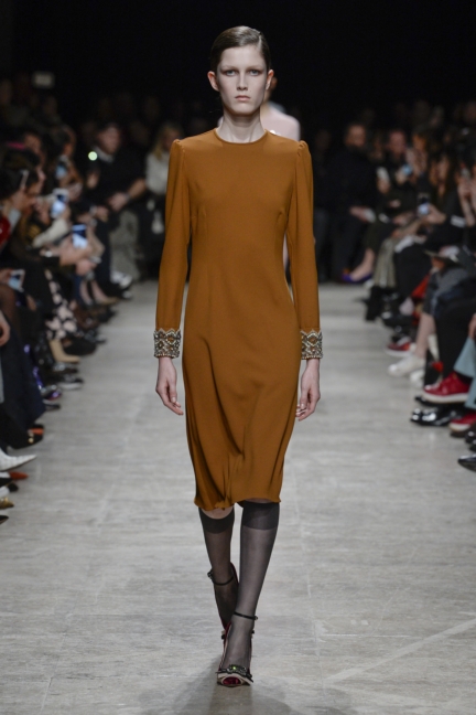 rochas_fw1718_look_05