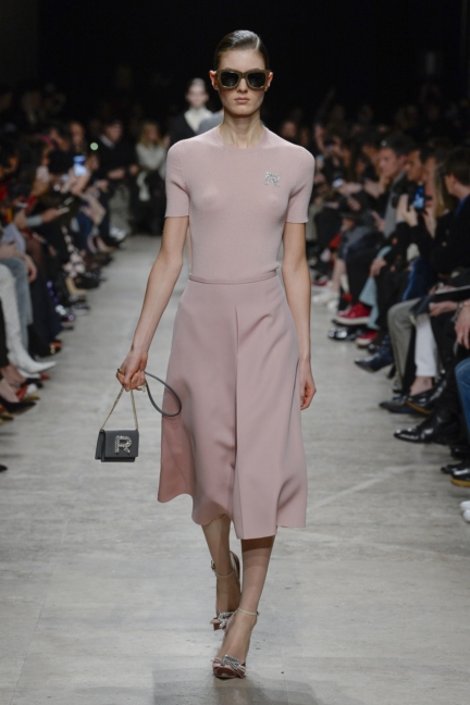 rochas_fw1718_look_06