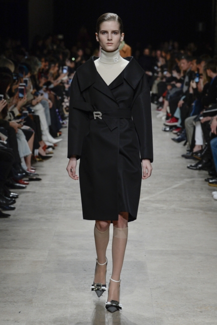 rochas_fw1718_look_08