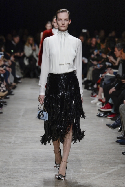 rochas_fw1718_look_33