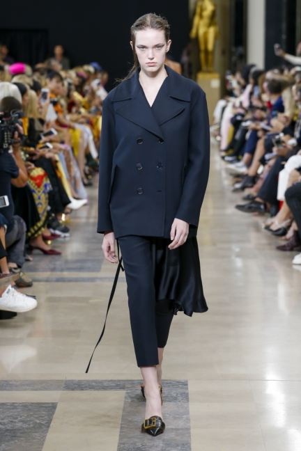 rochas-ss19-look-25