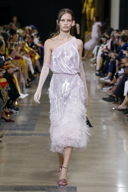 rochas-ss19-look-34