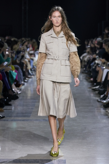 rochas-ss20-look-25