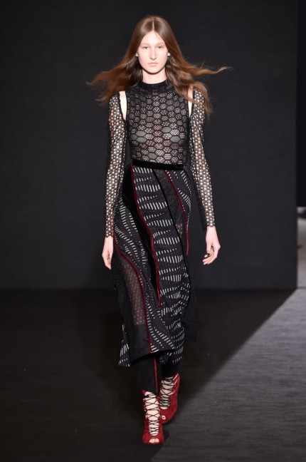 aw16show-highresolution2200x3313pxlook3
