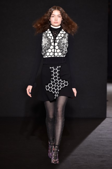 aw16show-highresolution2200x3313pxlook30