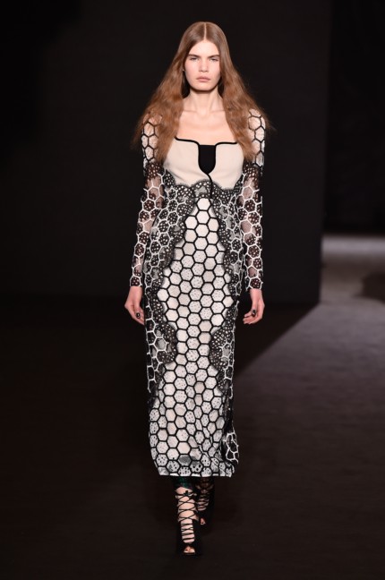 aw16show-highresolution2200x3313pxlook35