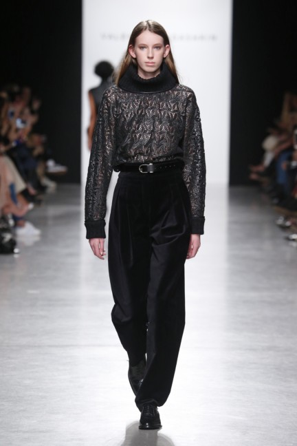 fw17_yudashkin_look_011