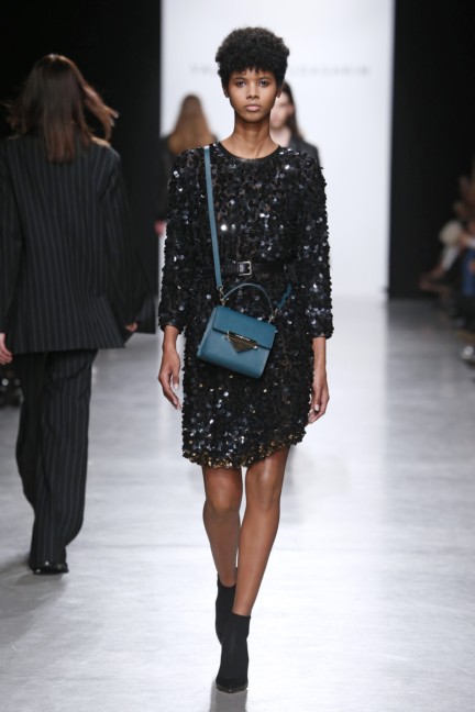 fw17_yudashkin_look_013