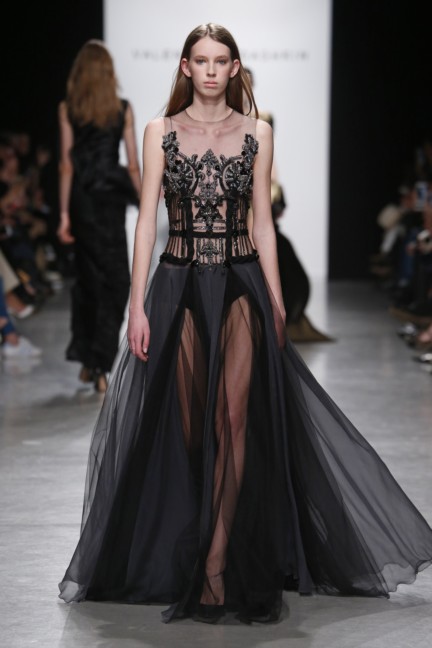 fw17_yudashkin_look_031