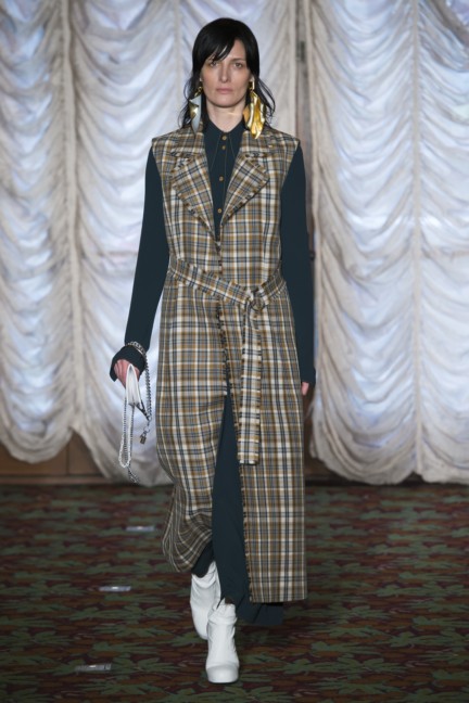 veroniqiue-leroy-fw16-18