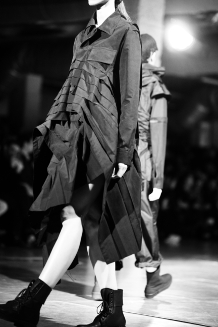 dsc_0611_yohji-yamamoto-femme-fw17_elise-toide