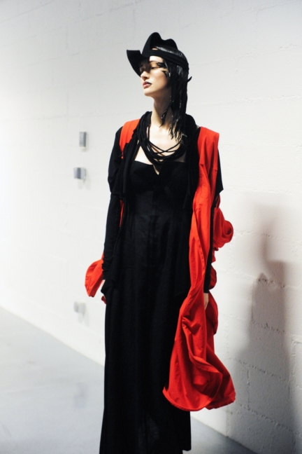 dsc_6177-yohji-yamamoto-ss18-elise-toide