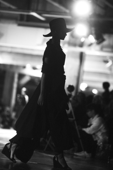 dsc_6208-yohji-yamamoto-ss18-elise-toide