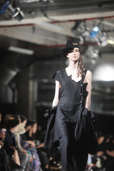 dsc_6221-yohji-yamamoto-ss18-elise-toide