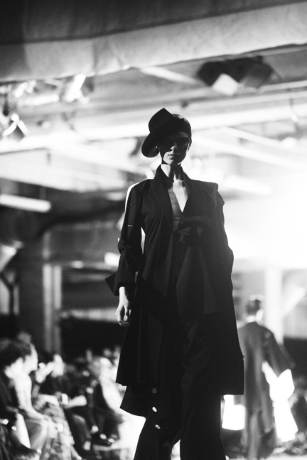 dsc_6234-yohji-yamamoto-ss18-elise-toide