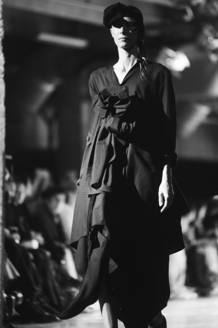 dsc_6303-yohji-yamamoto-ss18-elise-toide