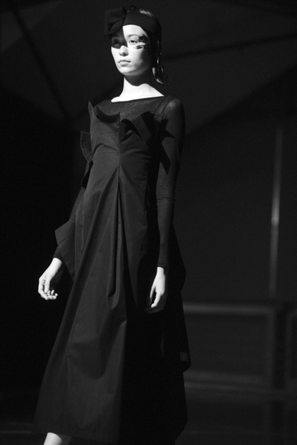 dsc_6352-yohji-yamamoto-ss18-elise-toide