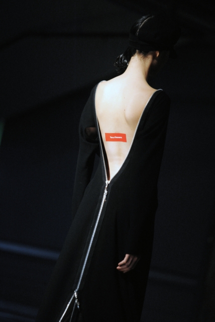 dsc_6635-yohji-yamamoto-ss18-elise-toide