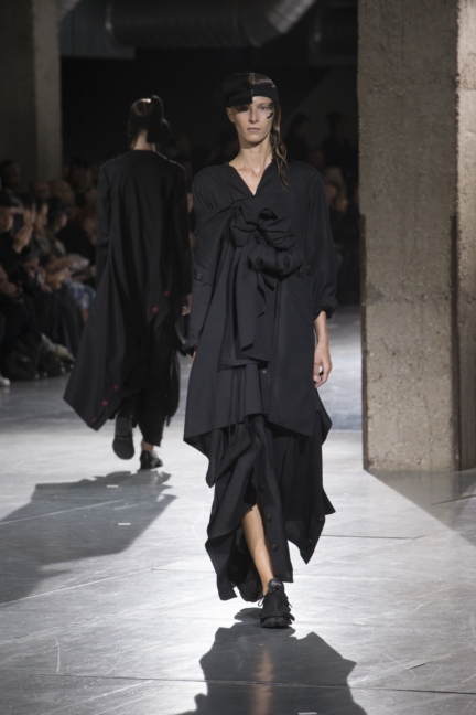 yyf-ss18-look-08-martyna-photo-by-monica-feudi