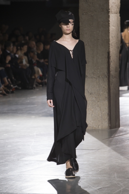 yyf-ss18-look-36-leticia-kaneko-photo-by-monica-feudi