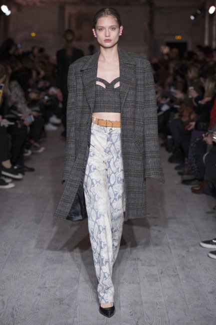 y_project_fallwinter2016_look_03