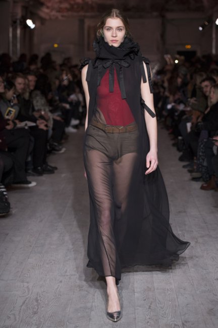 y_project_fallwinter2016_look_19