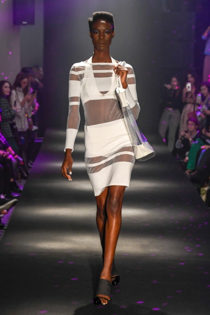 guy-laroche-ss19-look-17-a