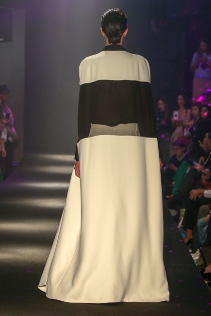 guy-laroche-ss19-look-8-back