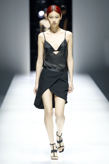 lanvin-paris-fashion-week-spring-summer-18-3