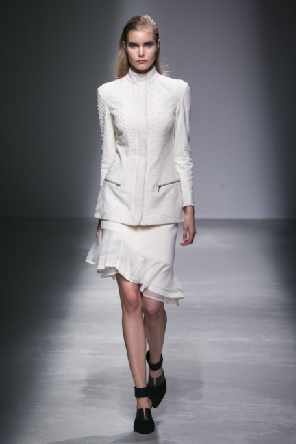 rahul-mishra-paris-fashion-week-autumn-winter-2015-2