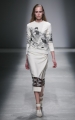rahul-mishra-paris-fashion-week-autumn-winter-2015-27