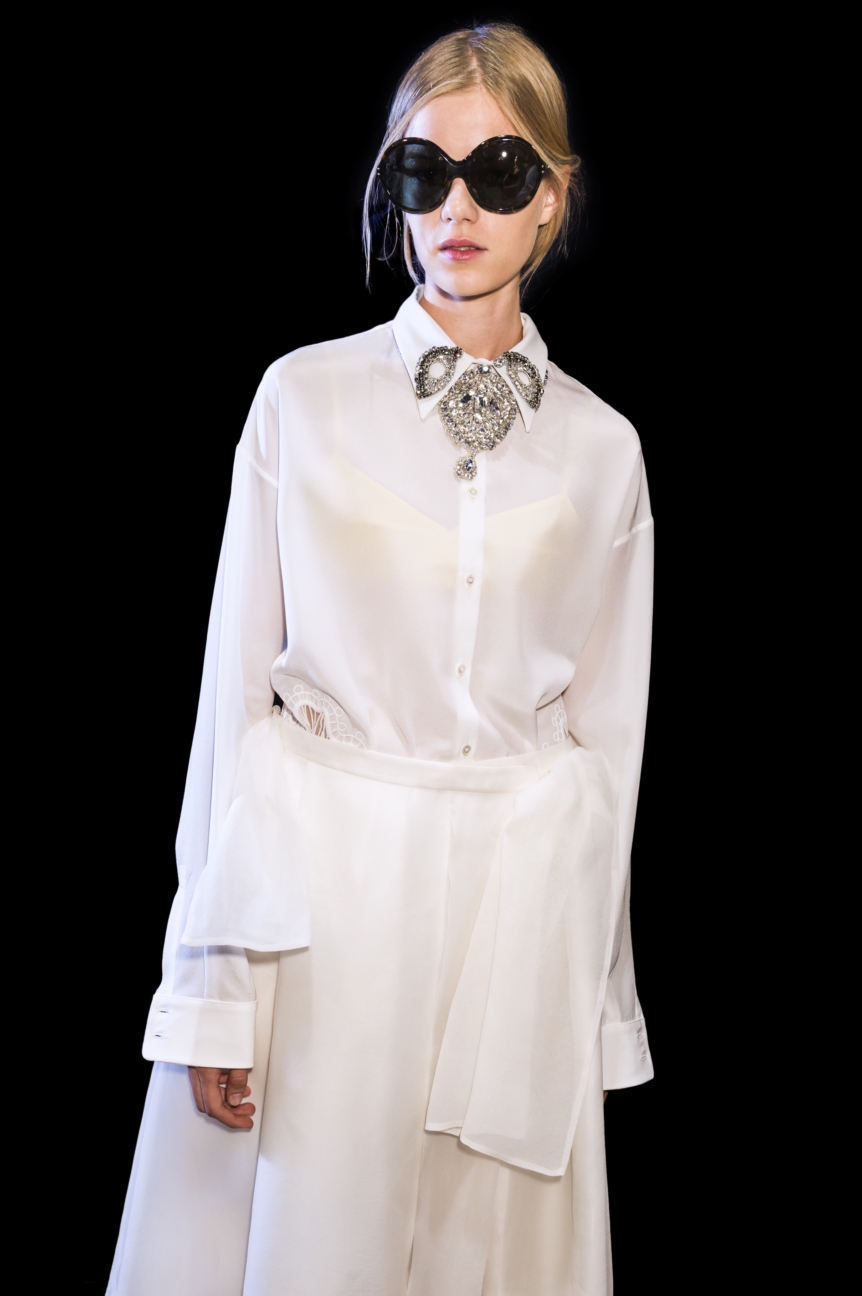 rochas-spring-summer-16-bakcstage-4