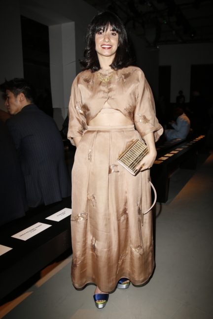 rochas_summer2016_front_row_03