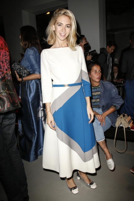 rochas_summer2016_front_row_11