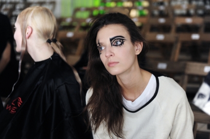 ldsc_5317_yohji-yamamoto-femme_aw1516_elise-toide
