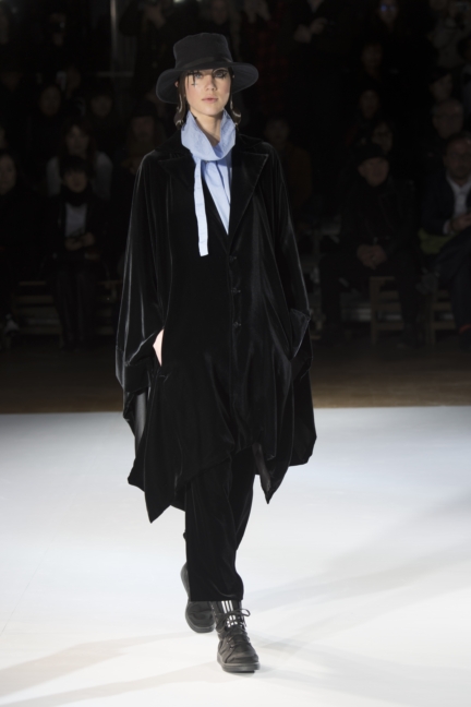 yyf-aw15_16-look-15-_-photo-by-monica-feudi