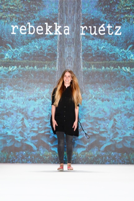 ss-2017_fashion-week-berlin_de_0035_rebekka-ruetz_65849