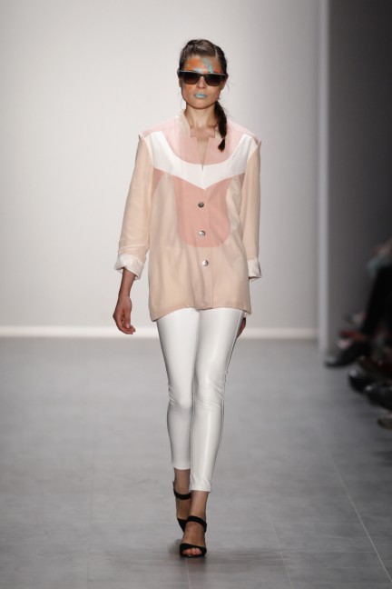 rebekka-ruetz-mercedes-benz-fashion-week-berlin-spring-summer-2015-10