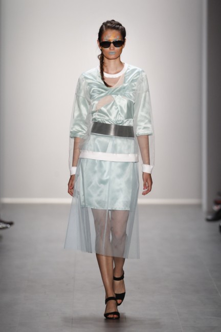 rebekka-ruetz-mercedes-benz-fashion-week-berlin-spring-summer-2015-11