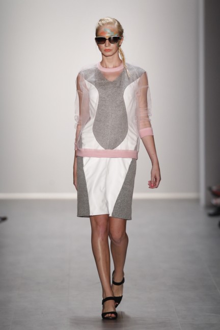 rebekka-ruetz-mercedes-benz-fashion-week-berlin-spring-summer-2015-14