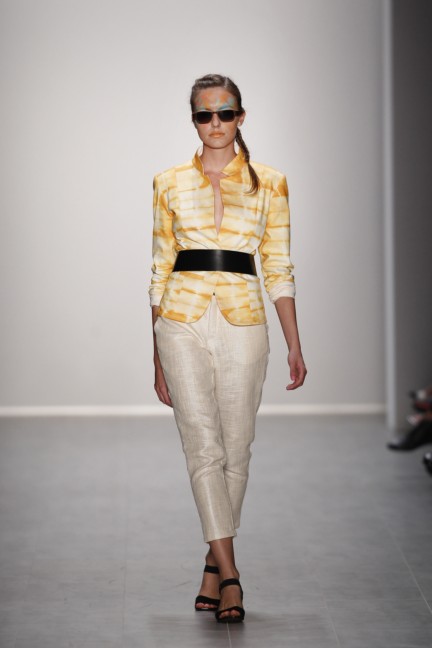 rebekka-ruetz-mercedes-benz-fashion-week-berlin-spring-summer-2015-25